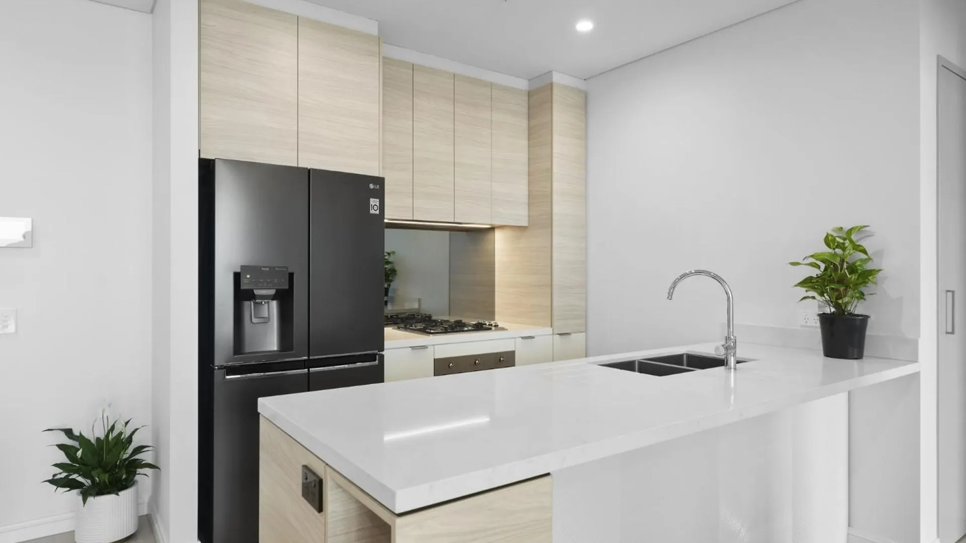 Sky-High Lodge Ocean Views Gold Coast